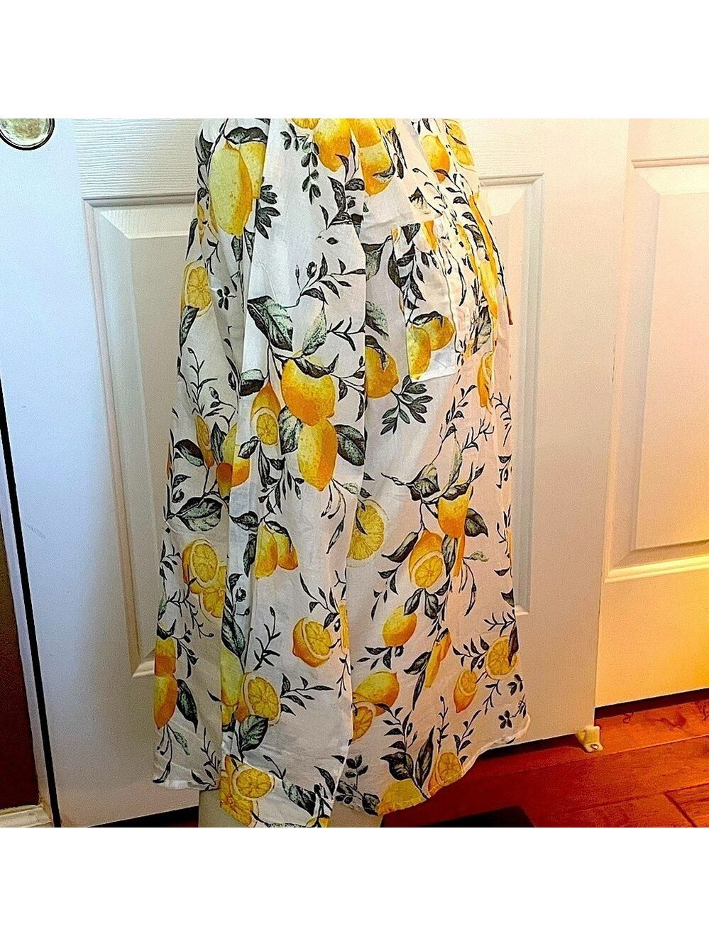 Eden & Olivia Lemon Tunic Blouse - Picture 3 of 8